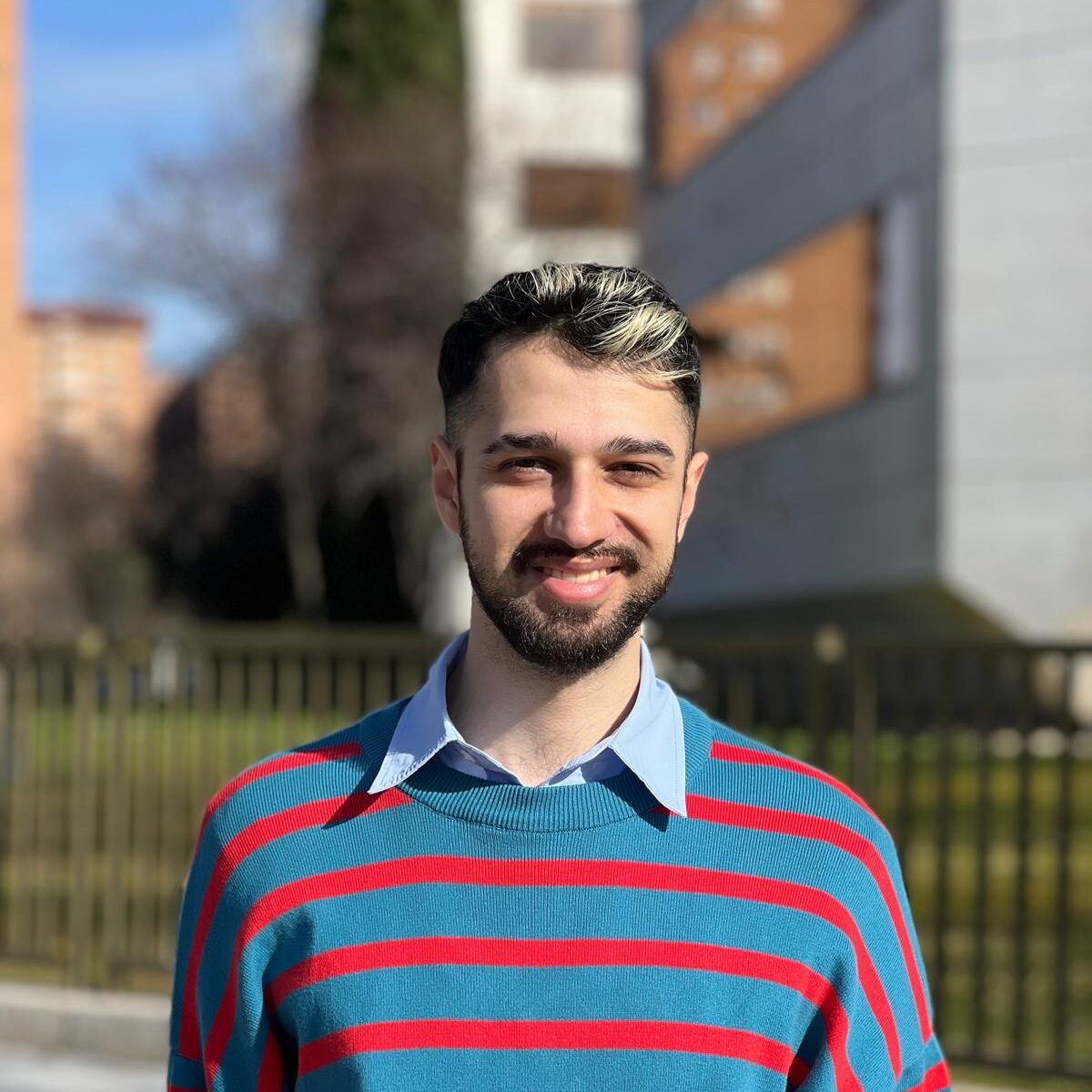 Retrato diseñador web ux/ui y brand designer de konese estudio